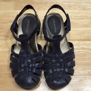 🌸 3/$18 🌸 Aravon Fisherman Sandals Sz 7W Blue